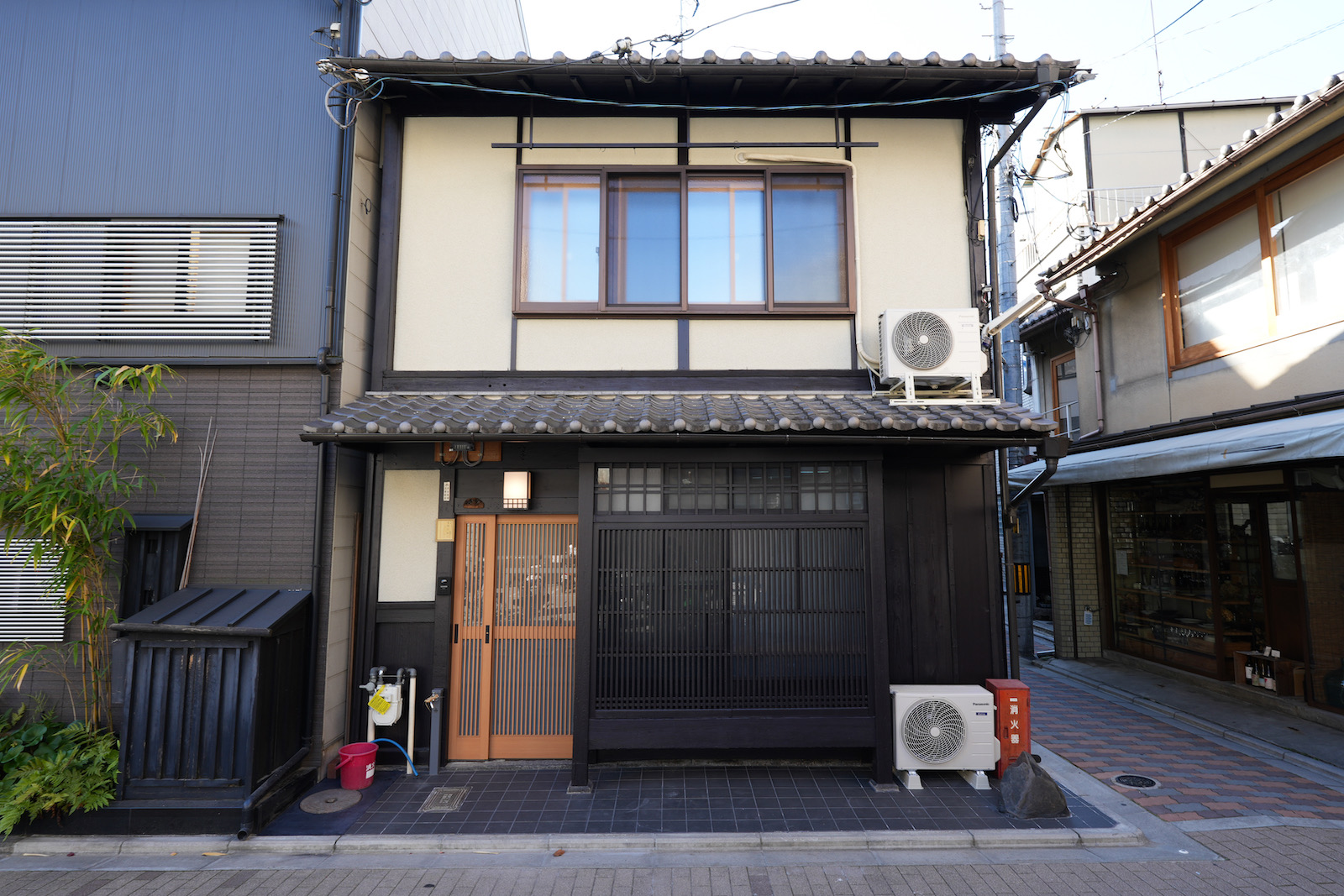 House02 01