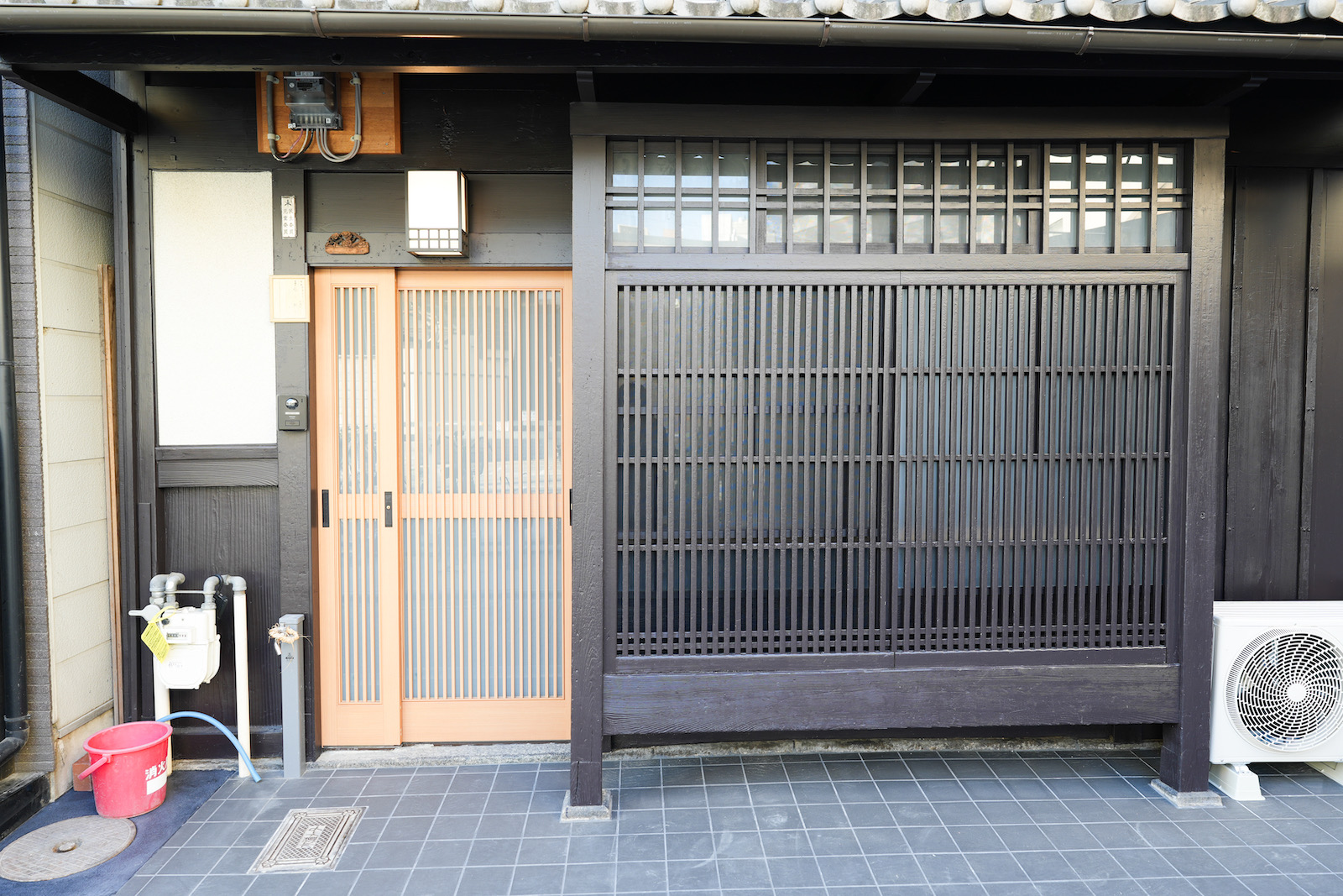 House02 02